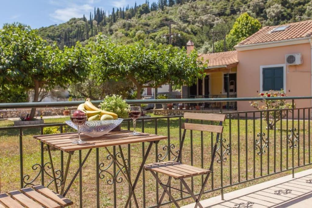 Cozy Apartments In City'S Suburbs Lefkada City Exterior photo